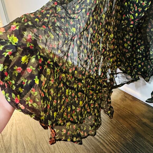 Caroline Constas Vivian Winter Rose 100% Silk V-Neck Ruffles Gown Size Small - Picture 15 of 16